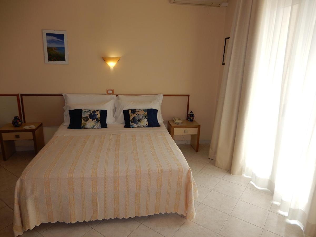 Hotel San Giorgio 바스토 외부 사진